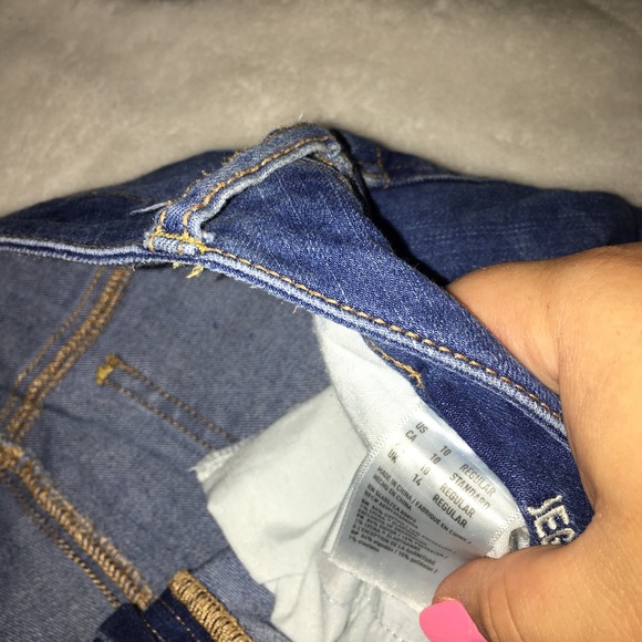 American eagle jeans - Picture 3 of 3
